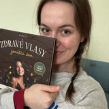 Kniha Zdravé vlasy zevnitř ven #1 bestseller v ČR a na Slovensku, selfie recenze
